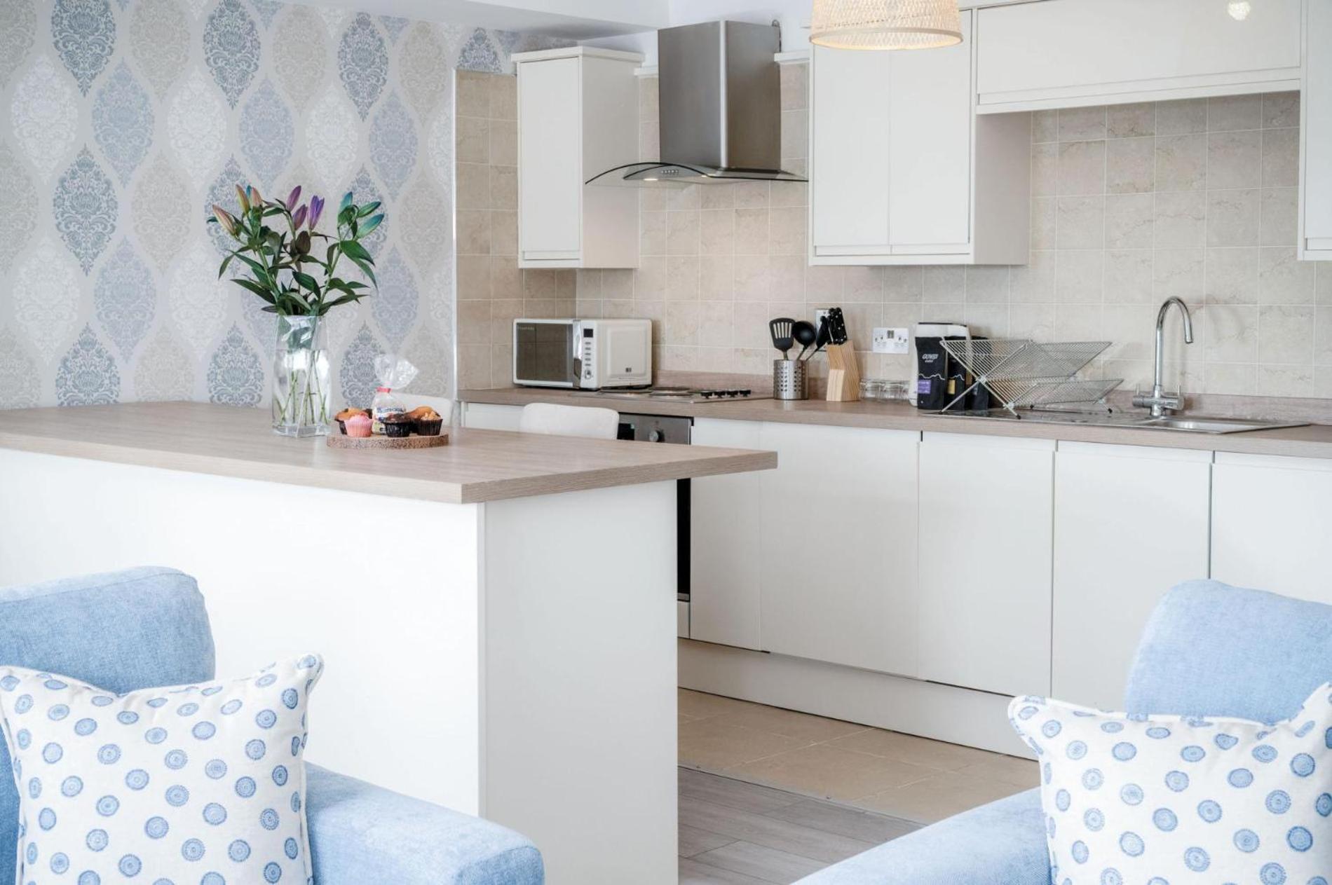Harbour View - 2 Bedroom Apartment - Milford Haven Exterior foto